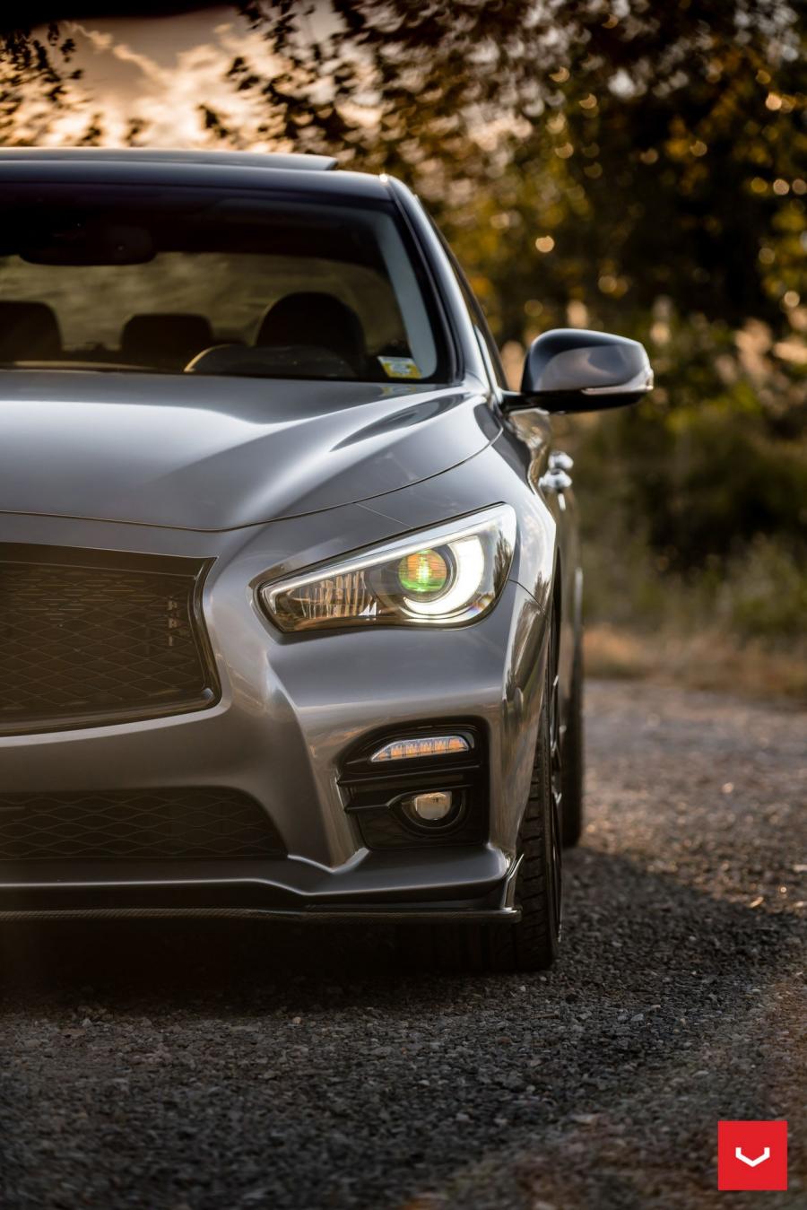 Детали экстерьера Infiniti Q50S on Vossen Wheels (HF-2) 2018 года  (фото 43 из 45)